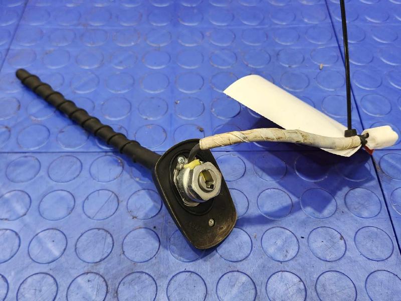 2011-2015 Toyota Prius Radio Antenna Assembly with Bluetooth OEM 8676047041