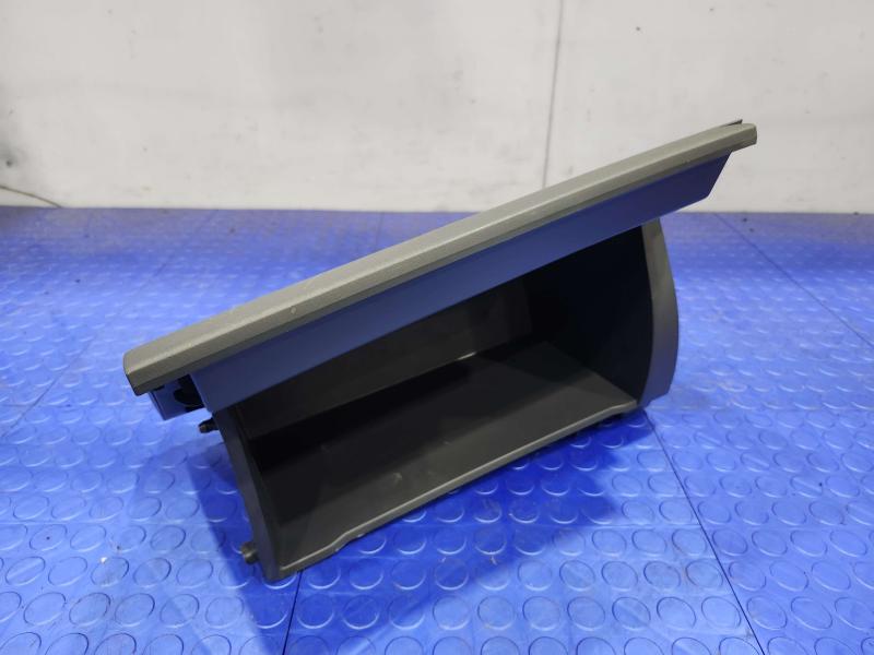 2010 Toyota Prius Glove Box