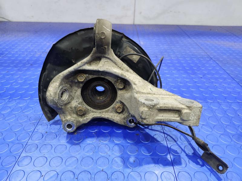 2010 Toyota Prius Spindle Knuckle Front