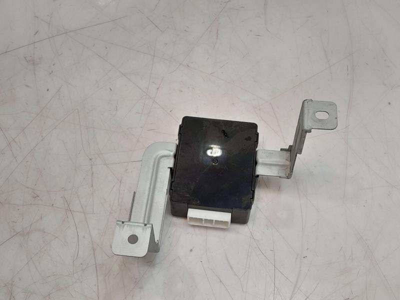 2012 Genesis Genesis Chassis Brain Box