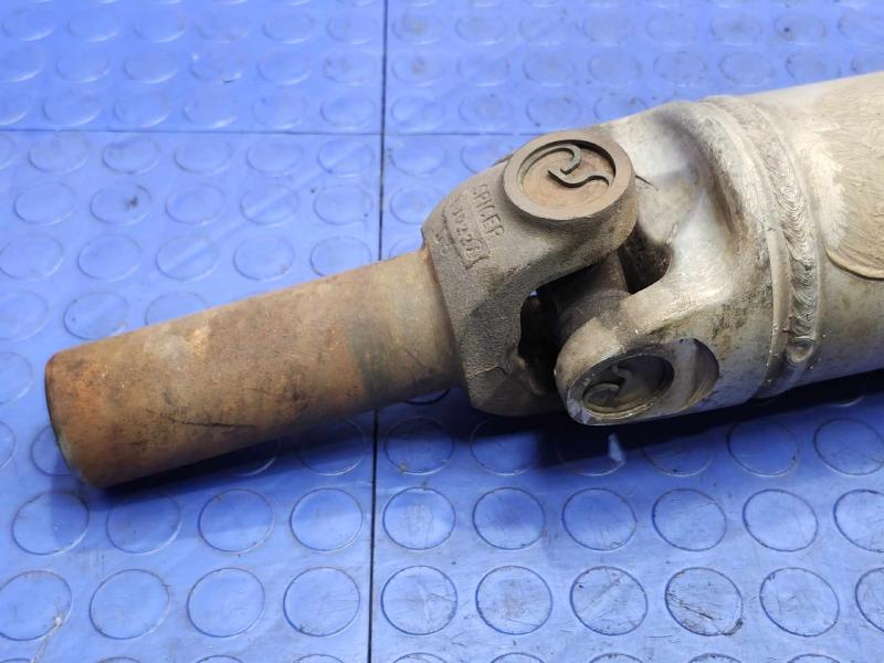 1996 Chevrolet Suburban 2500 Rear Drive Shaft