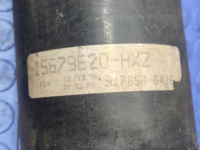 1996 Chevrolet Suburban 2500 Rear Drive Shaft