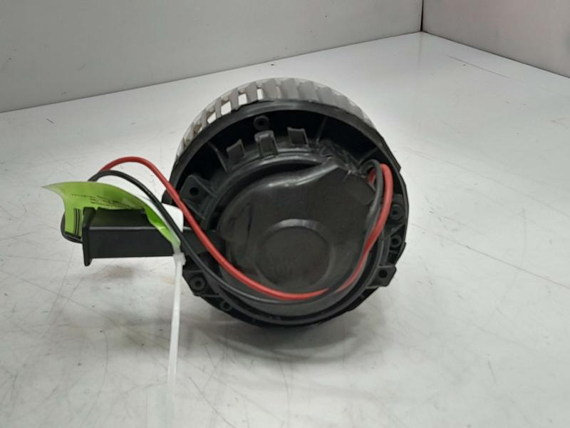 2010 Chevrolet Camaro Blower Motor