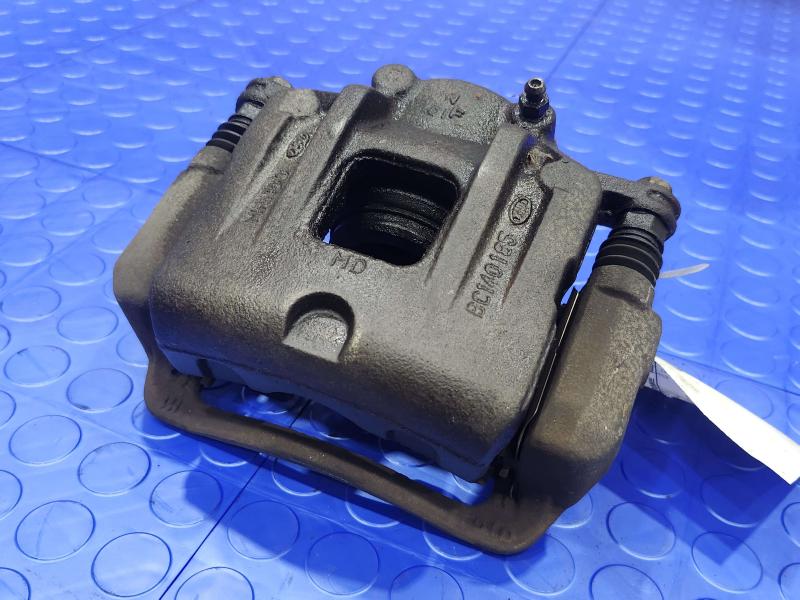 2011-2013 Kia Sorento OEM Front Brake Caliper Assembly Right Passenger Side 581901UA00,RH