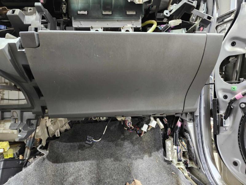 2010 Toyota Prius Glove Box