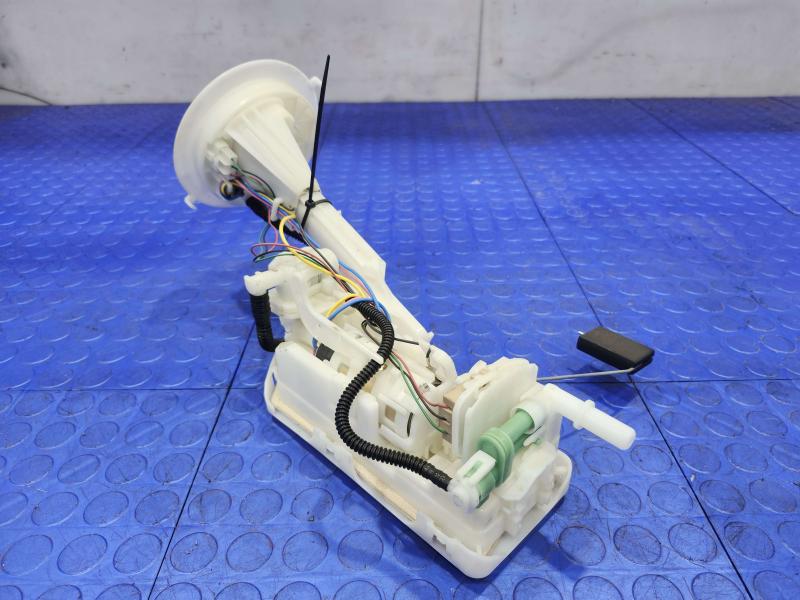 2019-2025 Toyota RAV4 Fuel Pump Assembly Genuine OEM Part 77020-0R050