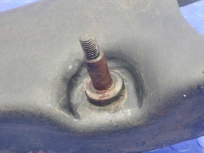 2011 Ford F-250 Super Duty Lower Control Arm Front