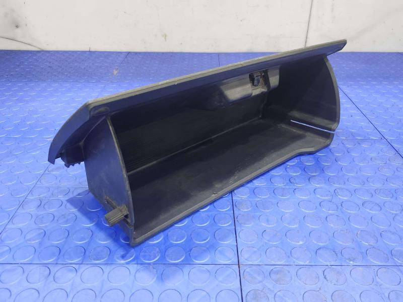 2010 Dodge Ram 1500 Glove Box