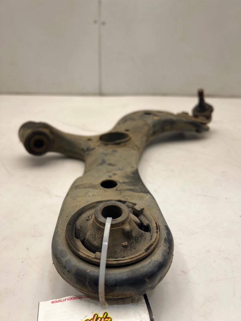 2010 - 2015 Toyota Prius Front Lower Control Arm RH Passenger Side OEM 4806847050