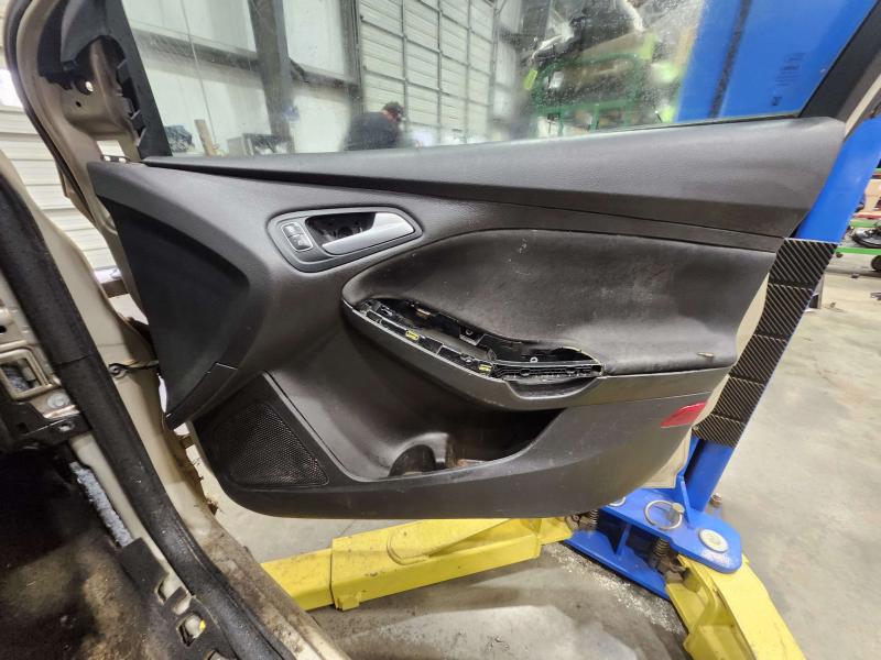 2017 Ford Focus Front Door Trim Panel