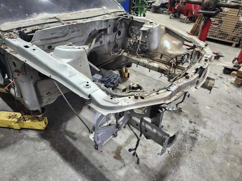 2006 Ford Mustang Radiator Support