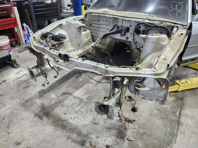2006 Ford Mustang Radiator Support