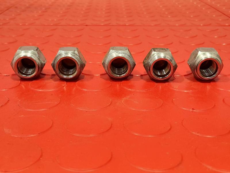 2015 Nissan Altima Lug Nuts