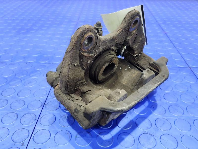 2015 GMC Yukon XL Caliper