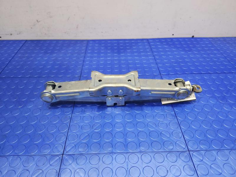 2013 Infiniti FX35 Jack Assembly