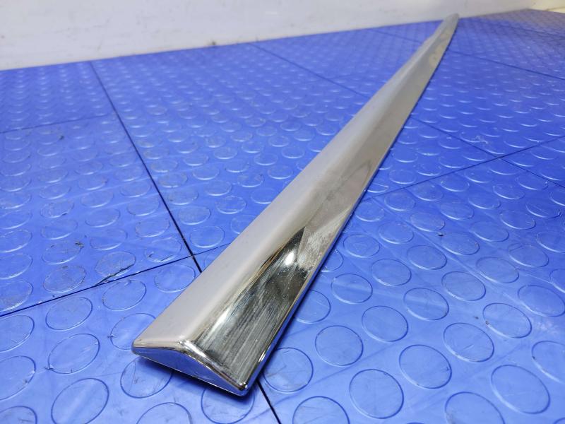 2014 Infiniti QX60 Front Door Moulding