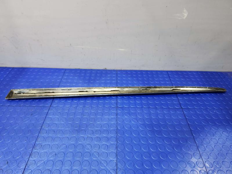 2014 Infiniti QX60 Front Door Moulding