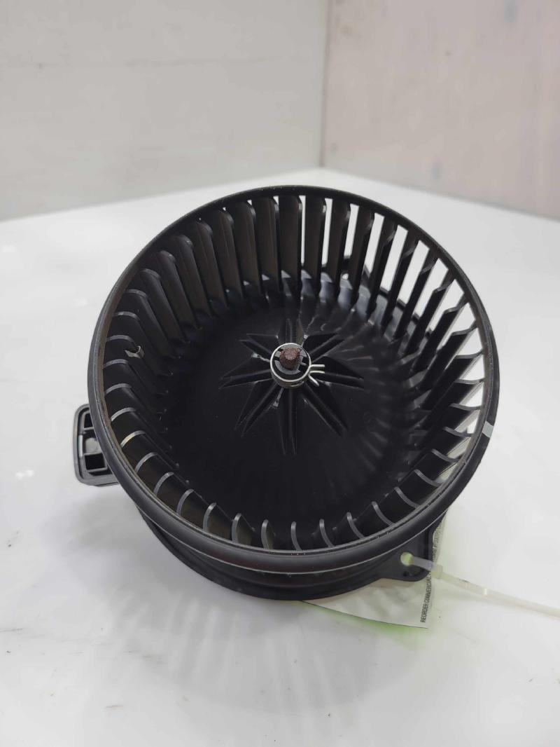 2012 - 2017 Hyundai Veloster Heater AC Blower Motor Assembly OEM 971112V000