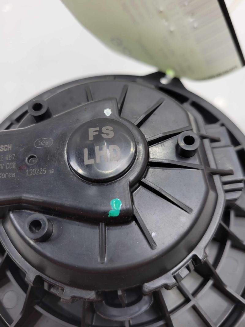 2012 - 2017 Hyundai Veloster Heater AC Blower Motor Assembly OEM 971112V000