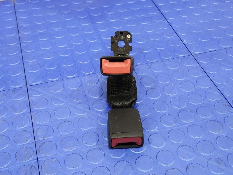 2018 Audi A4 Rear Seat Belt
