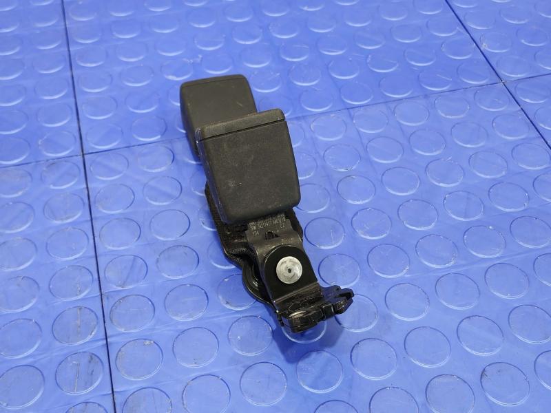 2018 Audi A4 Rear Seat Belt