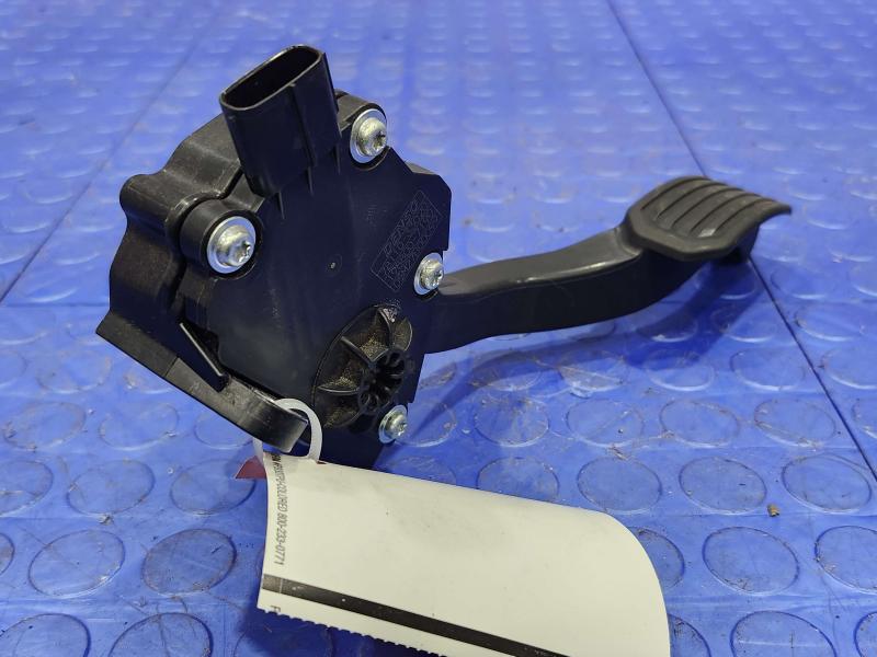 2010-2015 Lexus RX450H Accelerator Pedal Assembly Genuine OEM Part 78110-33020