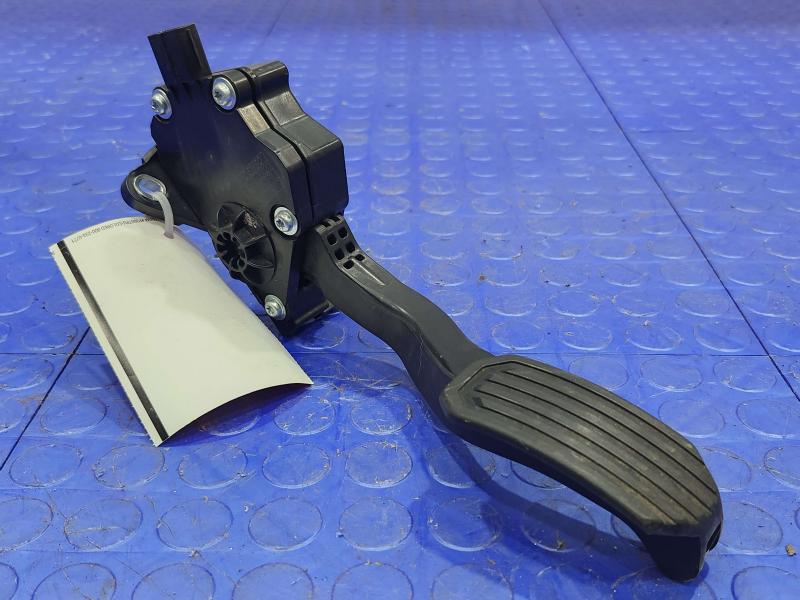 2010-2015 Lexus RX450H Accelerator Pedal Assembly Genuine OEM Part 78110-33020