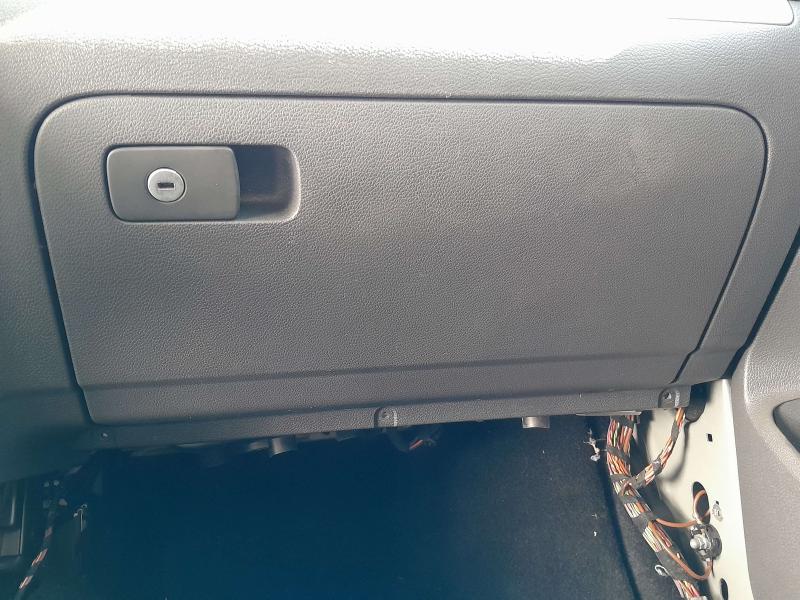 2008 Volkswagen Golf GTI Glove Box