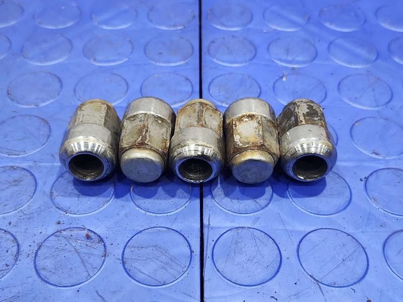 2009 Honda Accord Lug Nuts