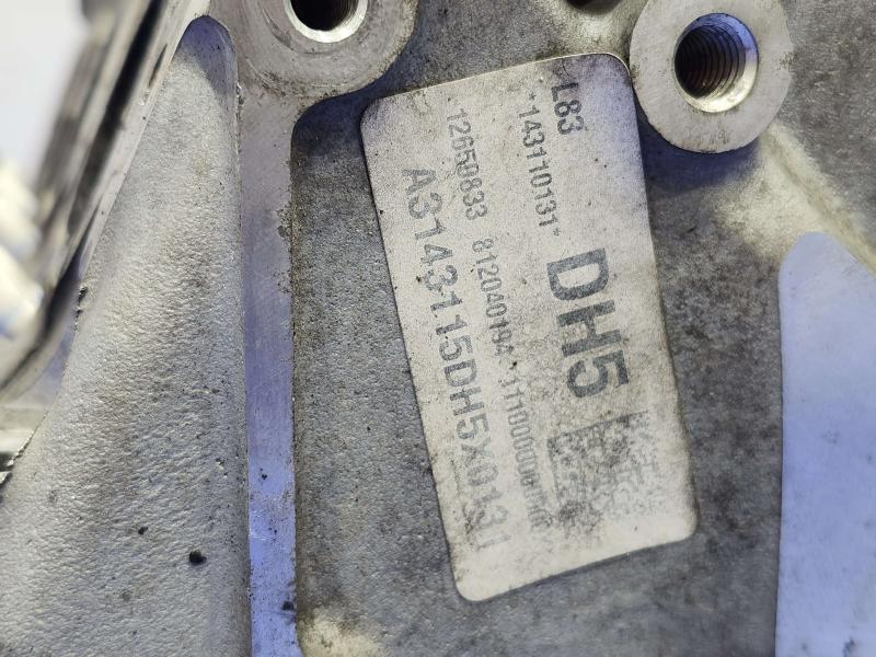 2015 GMC Yukon XL Cylinder Head