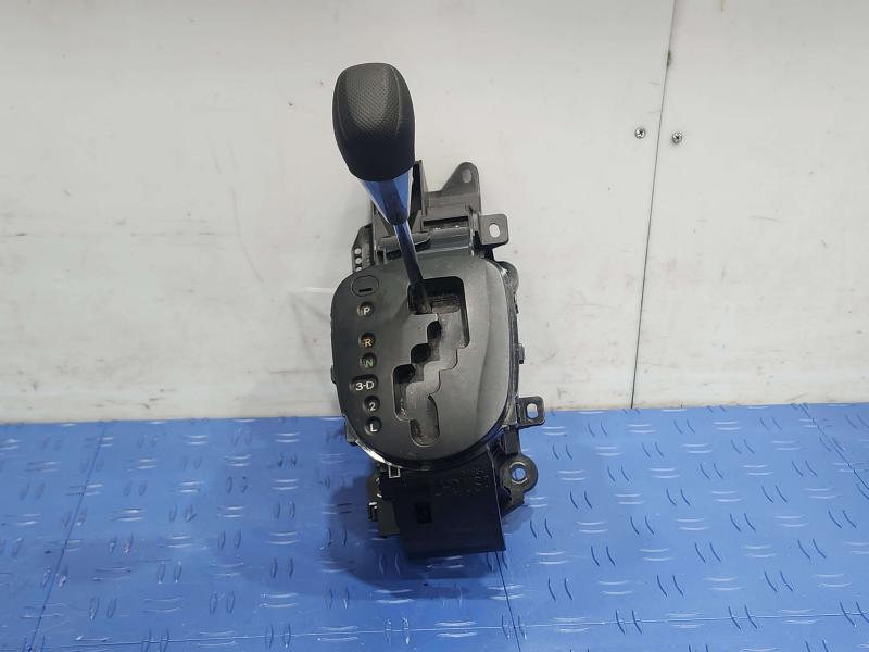 2013 Toyota Yaris Floor Shifter