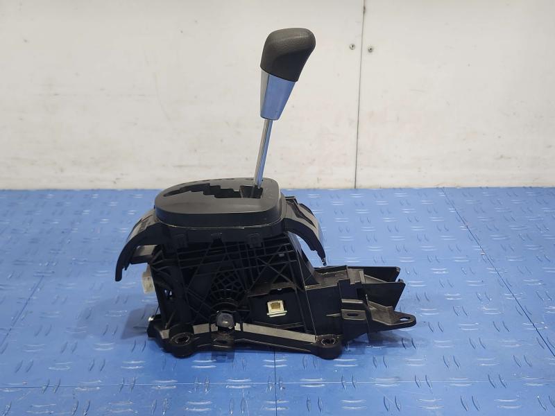 2013 Toyota Yaris Floor Shifter