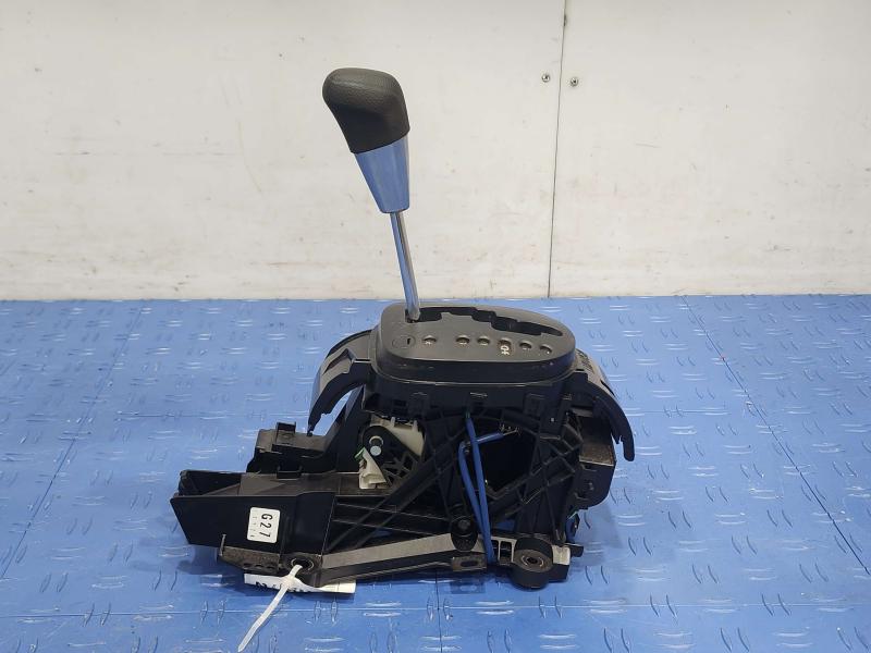 2013 Toyota Yaris Floor Shifter