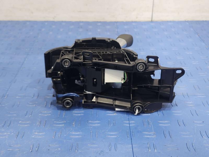 2013 Toyota Yaris Floor Shifter