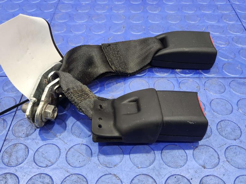 2013 Mazda Mazda2 Rear Seat Belt