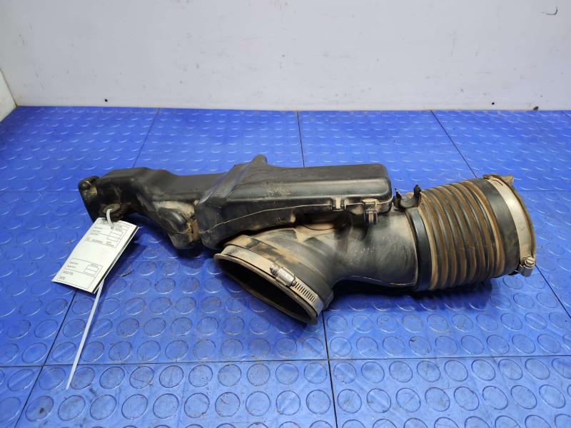 2012 Ford F-250 Super Duty Air Intake Tube/Resonator