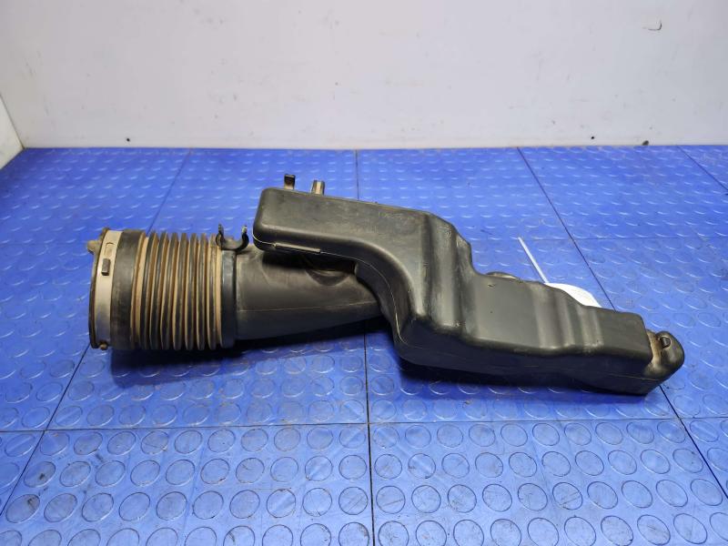 2012 Ford F-250 Super Duty Air Intake Tube/Resonator