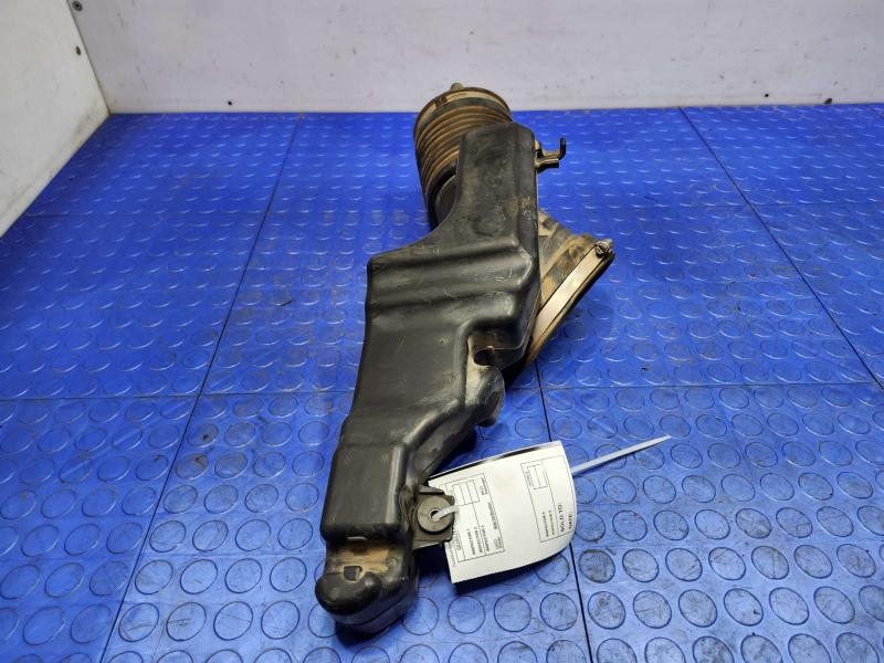 2012 Ford F-250 Super Duty Air Intake Tube/Resonator
