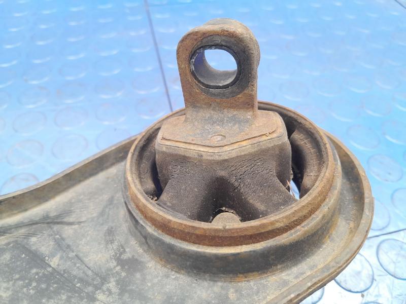 2015 Hyundai Tucson Lower Control Arm Rr