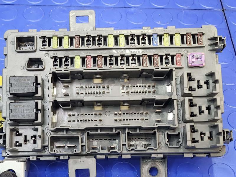 2014 Acura RLX Cabin Fuse Box
