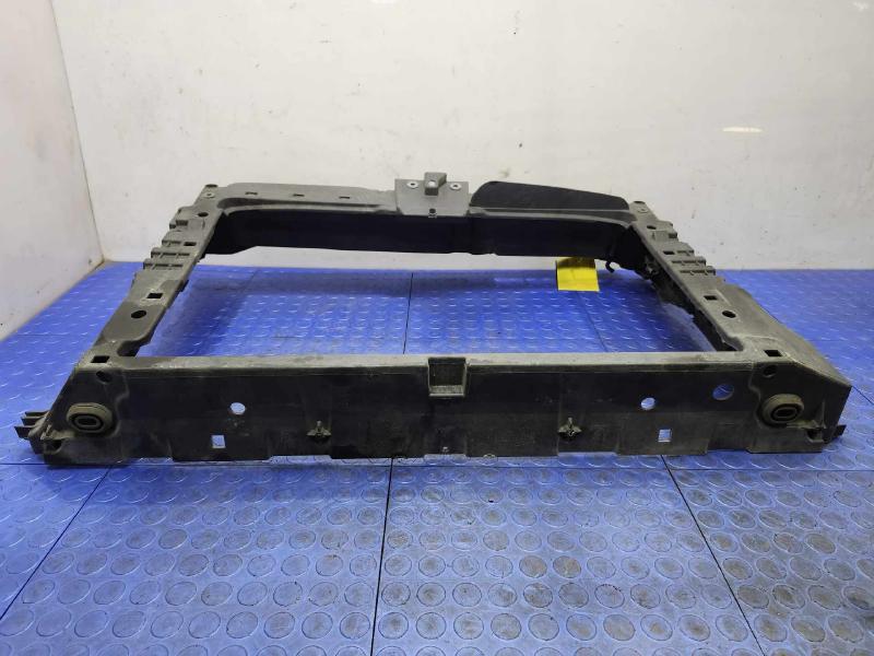 2013 Volkswagen Jetta Radiator Support