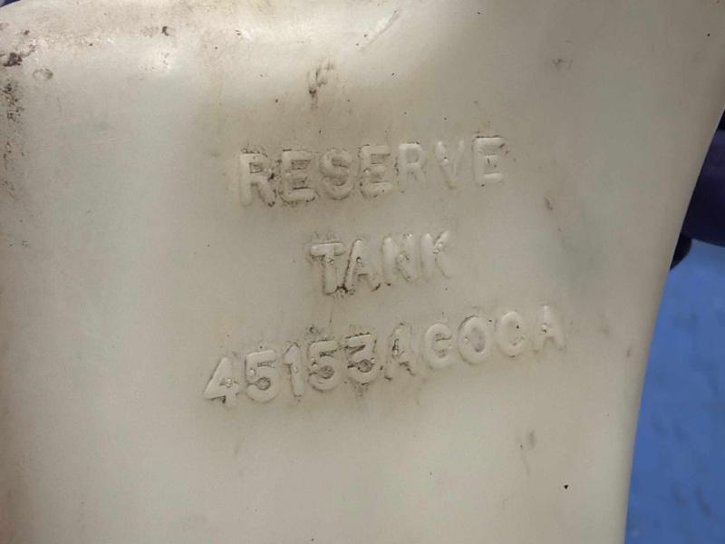 2010 Subaru Legacy Coolant Recovery Bottle