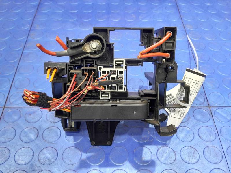 2014 Audi A7 Cabin Fuse Box