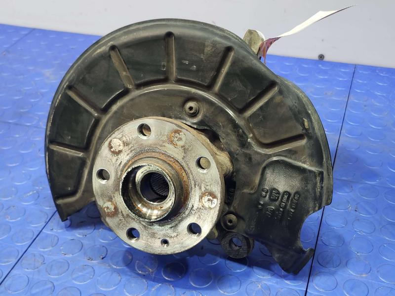 2015 Volkswagen Beetle Spindle Knuckle Front
