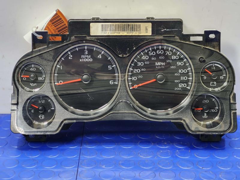2010-2013 GMC Yukon Instrument Cluster Speedometer Genuine OEM 20958775