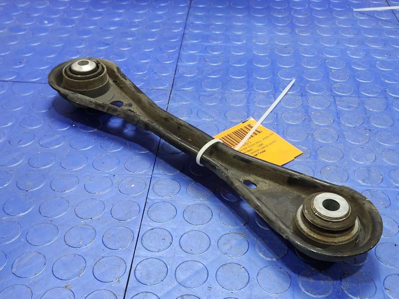 2017 GMC Acadia Lower Control Arm Rr