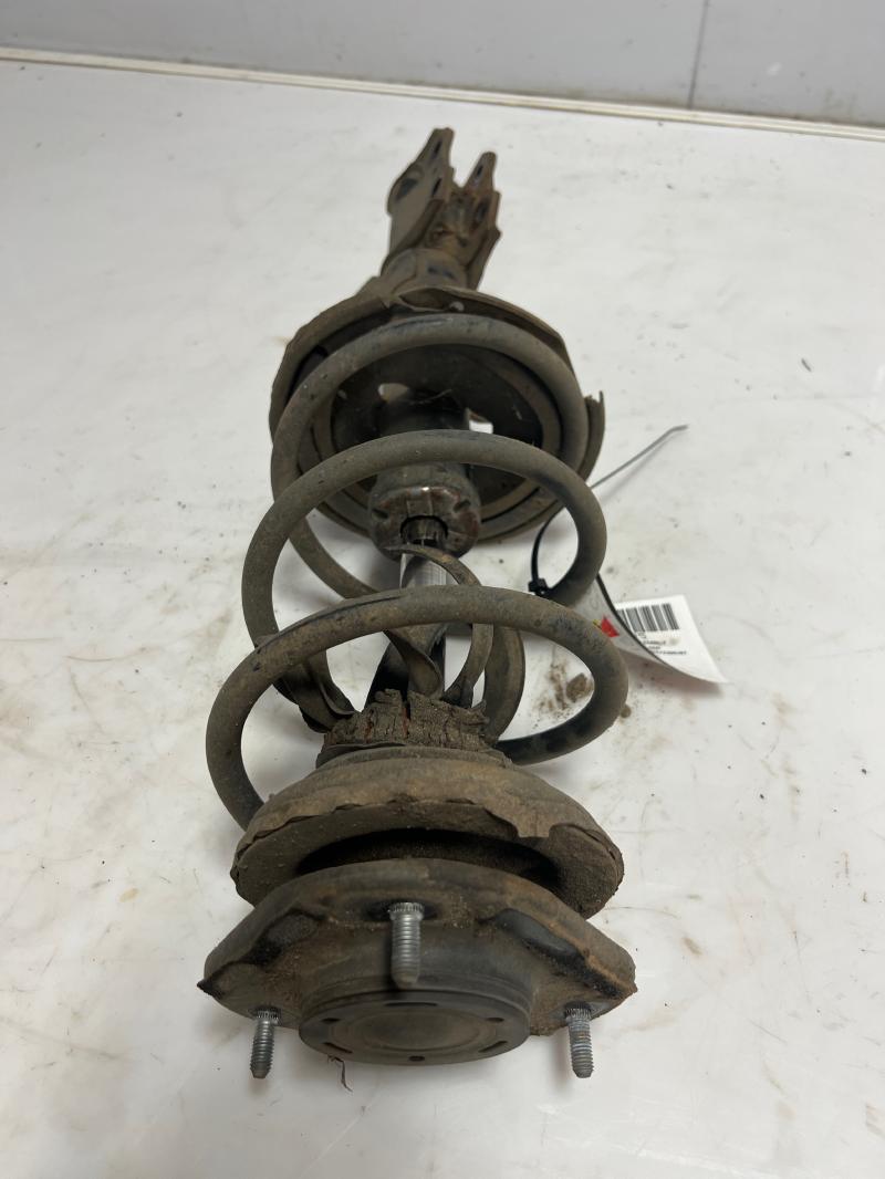 2003 - 2008 Toyota Corolla Front Strut Assembly RH Passenger Side OEM 48510A9320