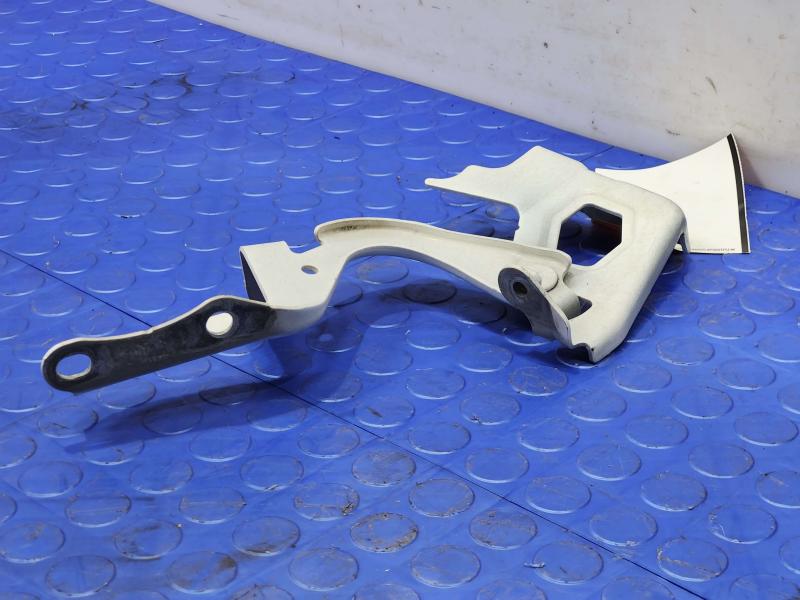 2014 Toyota RAV4 Hood Hinge