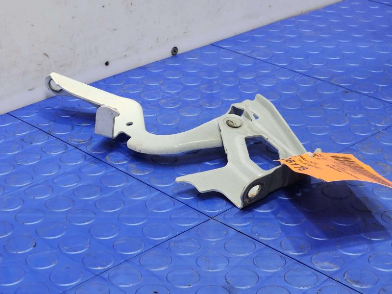 2014 Toyota RAV4 Hood Hinge