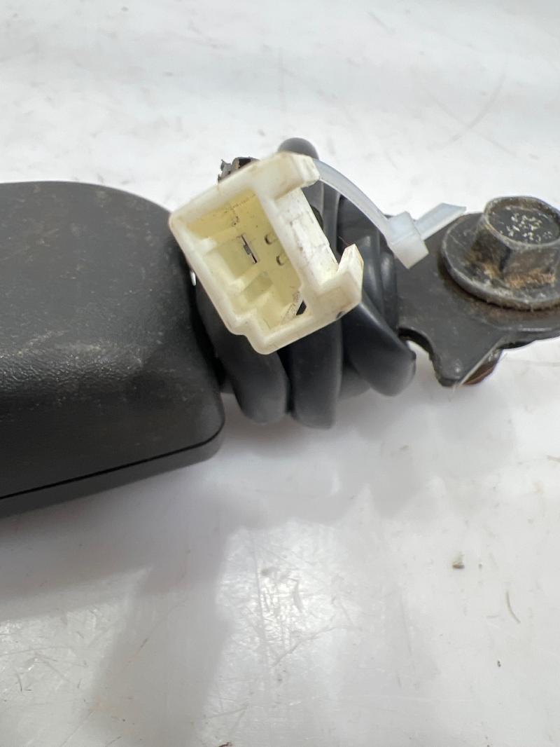 2008 Nissan Titan Front Seat Belt